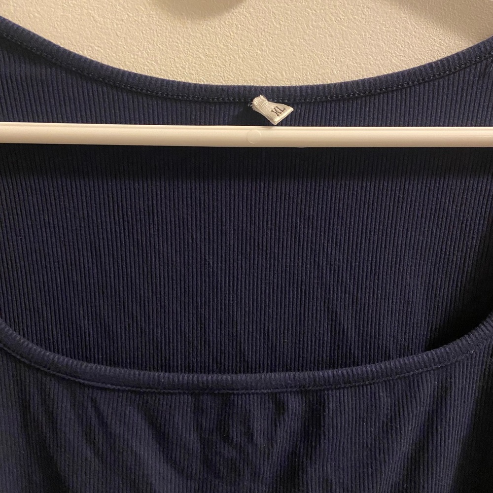 Navy Blue Women's square neck crop top - Picture 2 of 3